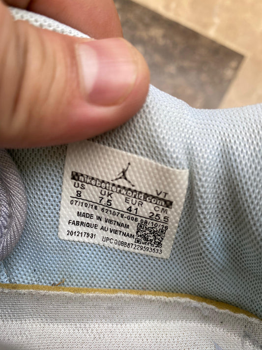 Jordan Legacy 312 White Sea Glass