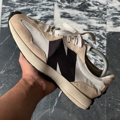 New Balance 327