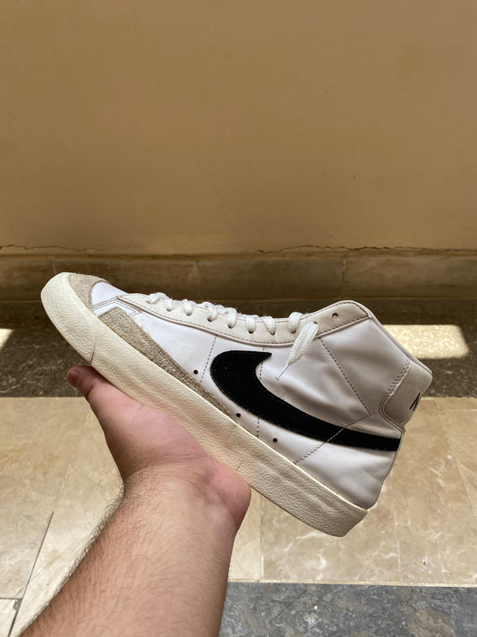 Nike Blazer Mid