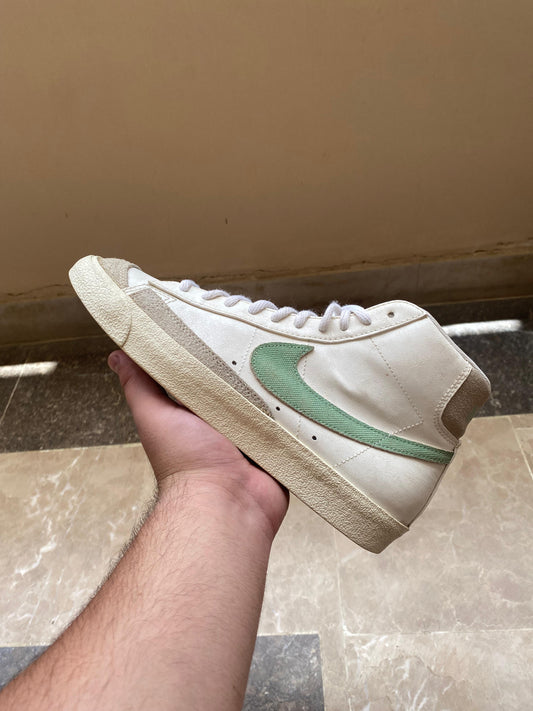 Nike Blazer Mid