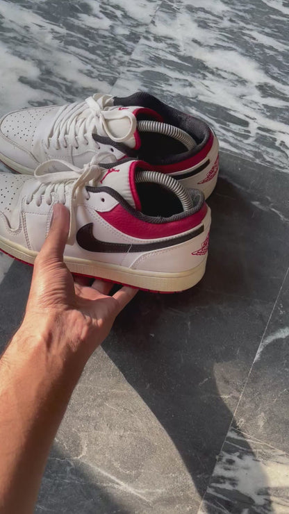 Jordan 1 Low University Red