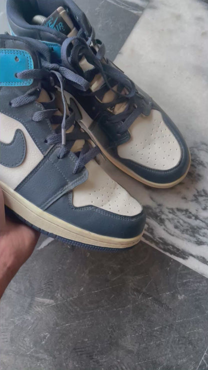 Jordan 1 High Obsidian UNC