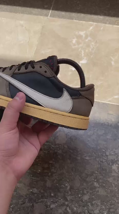 Jordan 1 Low Travis Scott Mocha