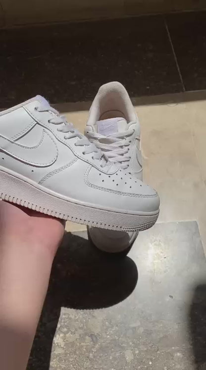 Nike Airforce 1 Triple White