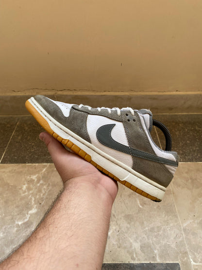 Nike Dunk Low "Smoke Grey Gum"